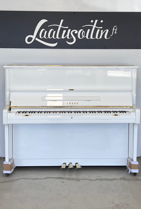 Yamaha U1