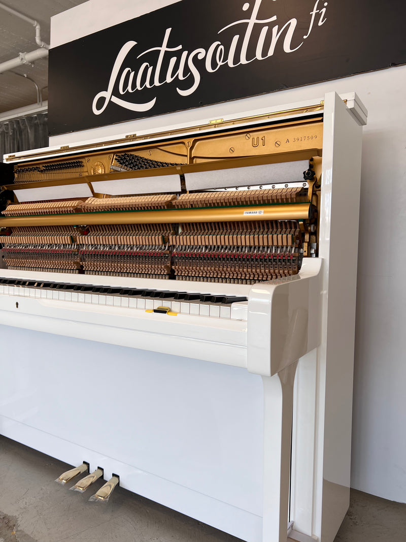Yamaha U1