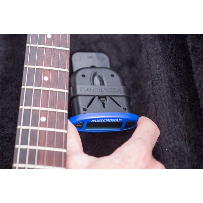 MusicNomad MN306 Premium kitarakostutin ja kosteus-lämpömittari